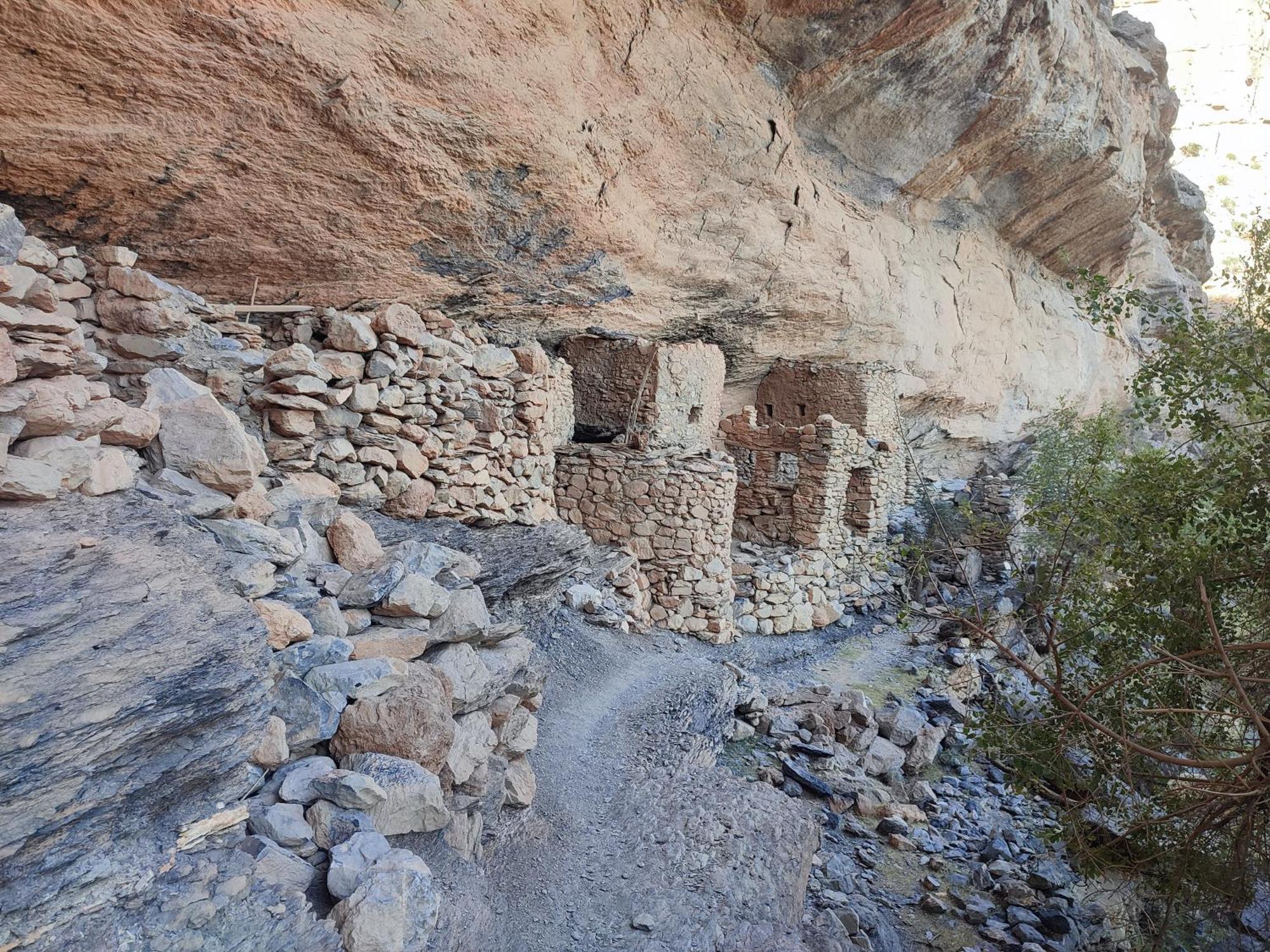 Stone Jebel Shams * Al Hamra